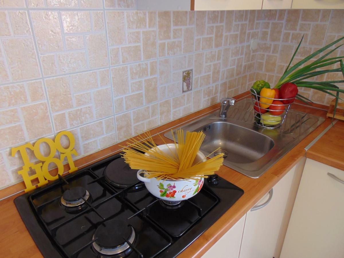 Apartment Mia Malinska Εξωτερικό φωτογραφία