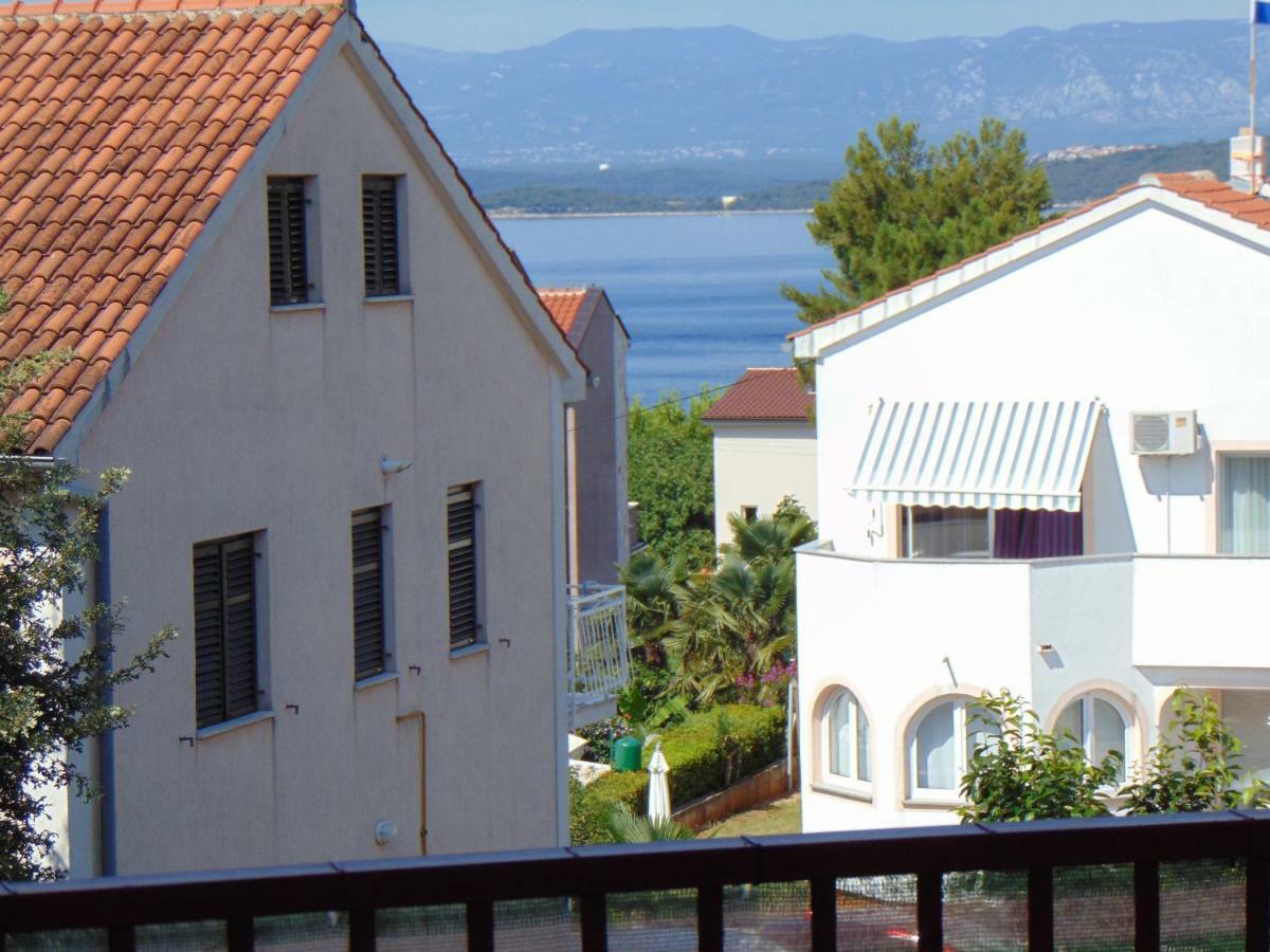 Apartment Mia Malinska Εξωτερικό φωτογραφία