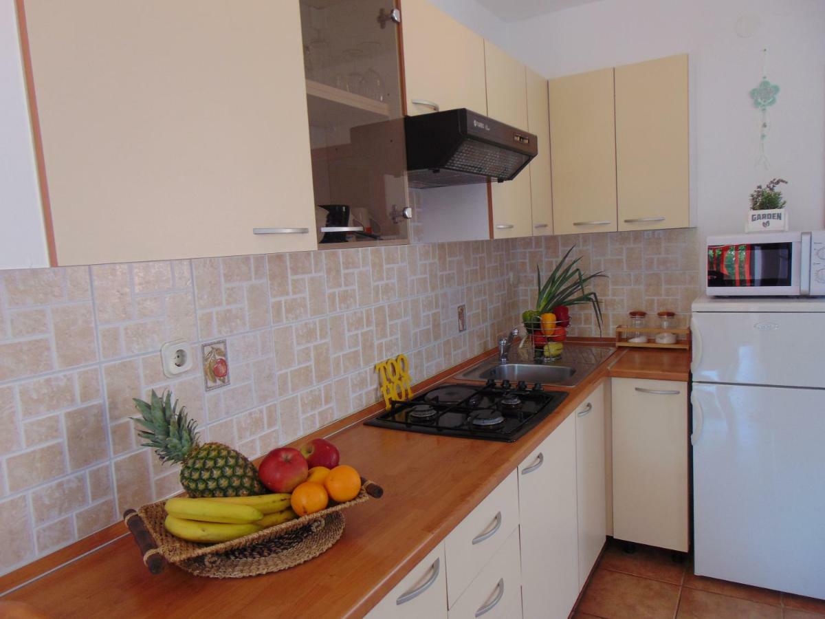 Apartment Mia Malinska Εξωτερικό φωτογραφία