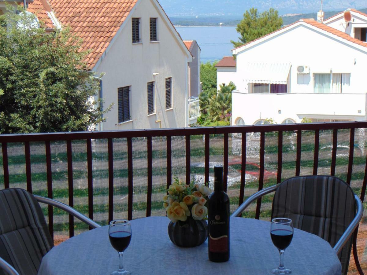 Apartment Mia Malinska Εξωτερικό φωτογραφία