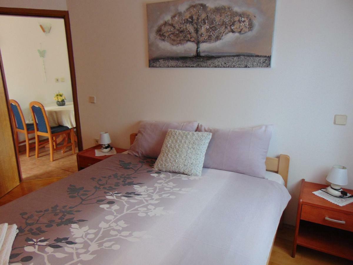 Apartment Mia Malinska Εξωτερικό φωτογραφία